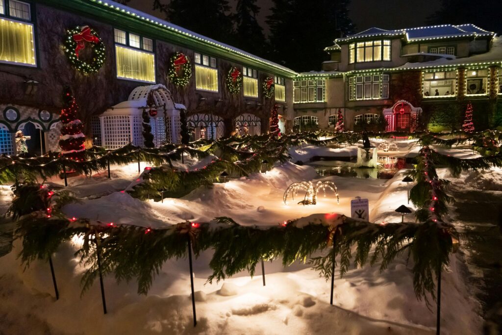 Holiday Landscape Lighting in Canada